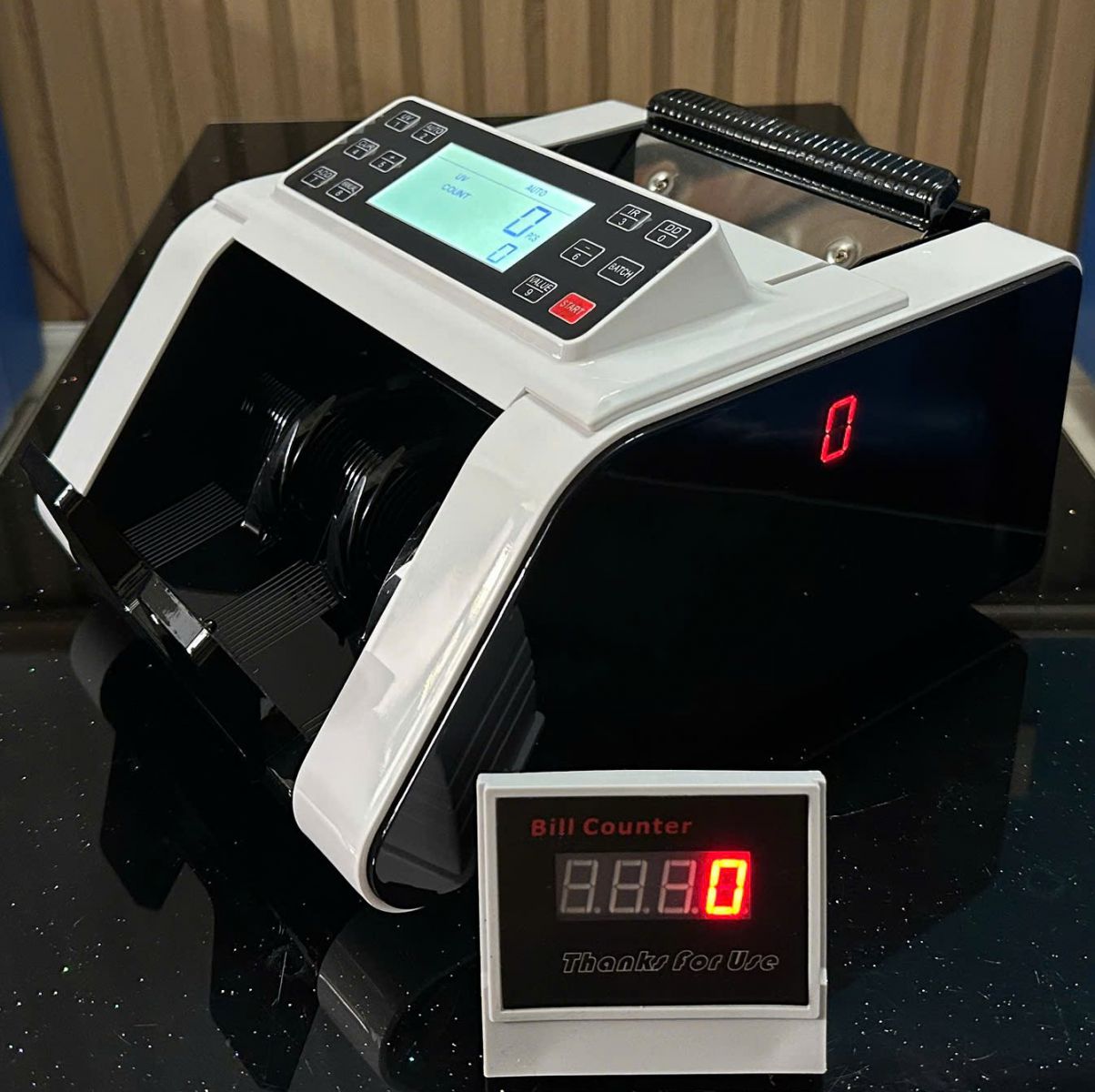 máy đếm tiền Hoshico 5600 Pro