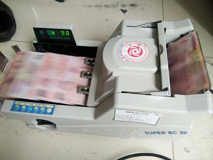 Bán máy đếm tiền tại Bình Định